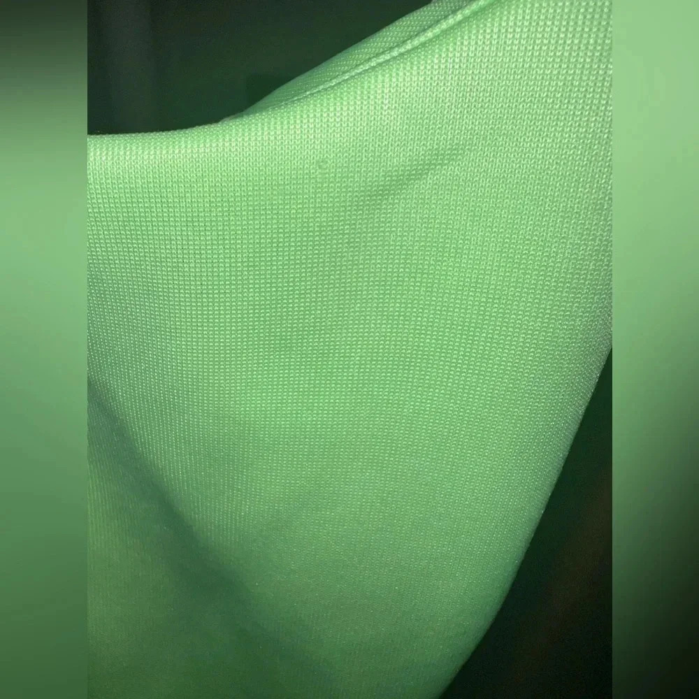 Nike Open Back Top - Picture 9 of 9